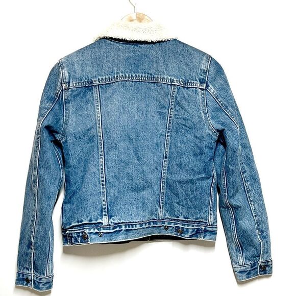 Levi’s Ex Boyfriend Sherpa Lined Trucker Denim Jacket Aritzia Womens S - Picture 6 of 11